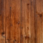 Guida alla scelta del legno per incisione: scopri i diversi tipi e effetti